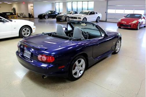 2003 Mazda MX-5 Miata SE