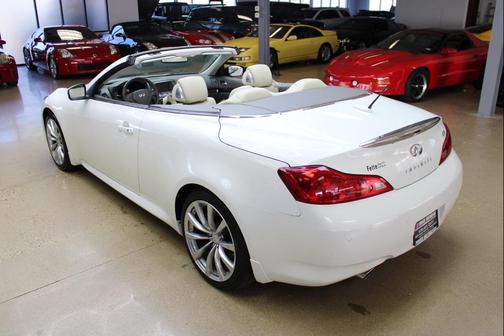 2010 INFINITI G37 Sport