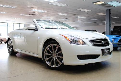 2010 INFINITI G37 Sport