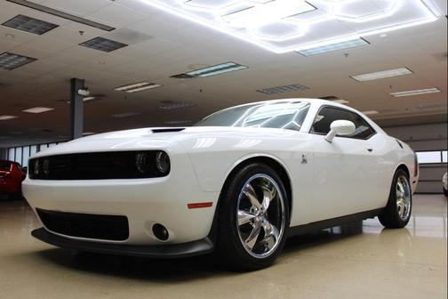 2016 Dodge Challenger R/T Scat Pack