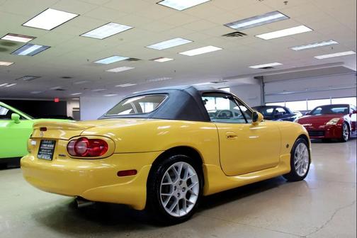 2002 Mazda MX-5 Miata SE