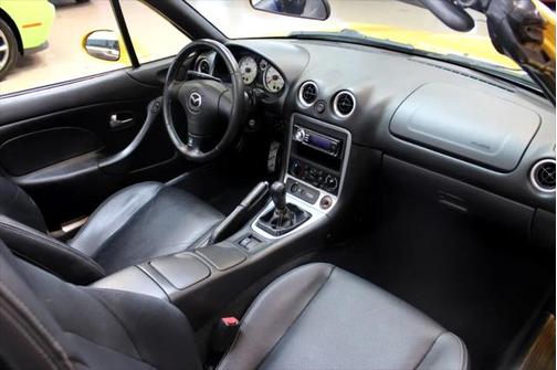 2002 Mazda MX-5 Miata SE