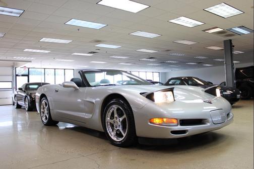 2004 Chevrolet Corvette Base