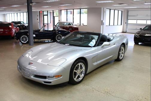 2004 Chevrolet Corvette Base