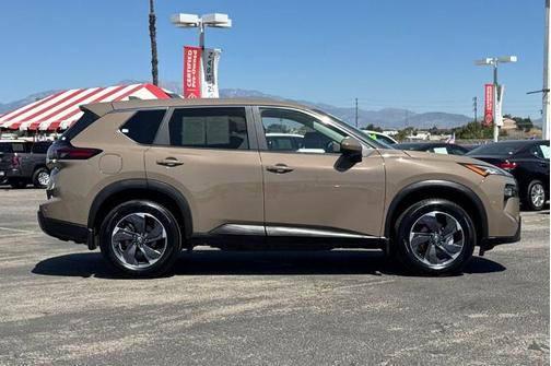 Baja Storm 2024 Nissan Rogue SV