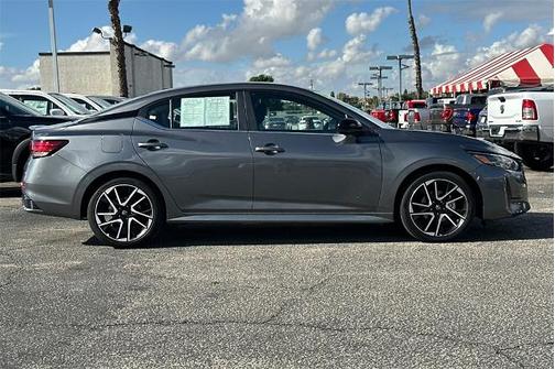 2025 Nissan Sentra SR
