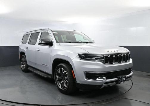 Silver 2024 Jeep Wagoneer Series III