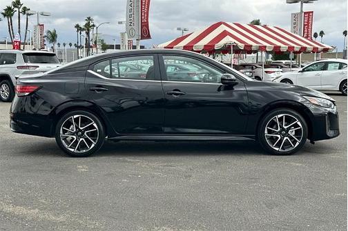 2025 Nissan Sentra SR