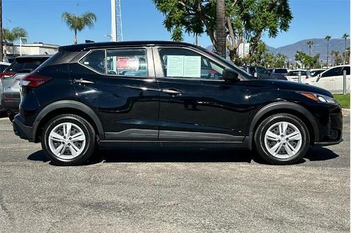 2023 Nissan Kicks S