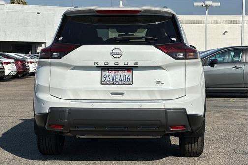 2025 Nissan Rogue SL