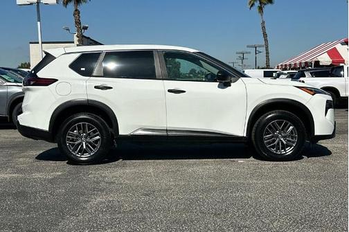 Glacier White 2024 Nissan Rogue S