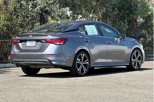 2022 Nissan Sentra SR