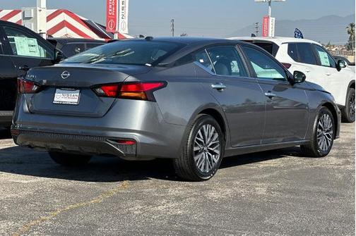 Gun Metallic 2025 Nissan Altima SV