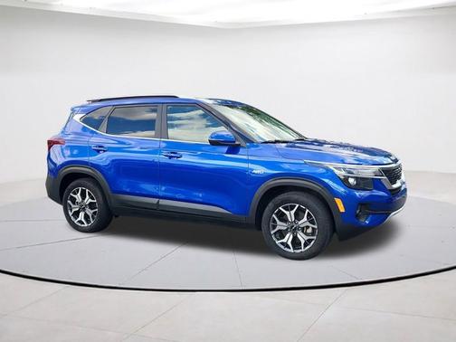2023 Kia Seltos EX
