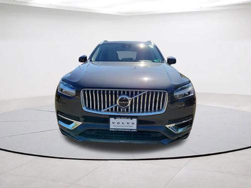 2024 Volvo XC90 B5 Core Bright