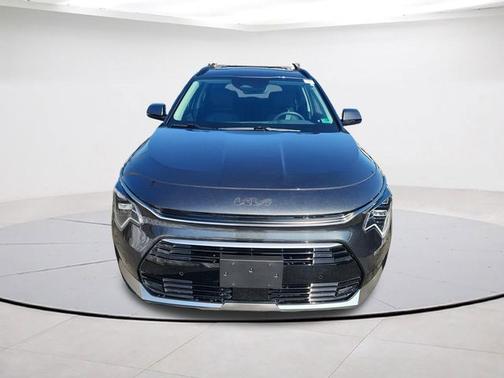 2024 Kia Niro Plug-In Hybrid SX