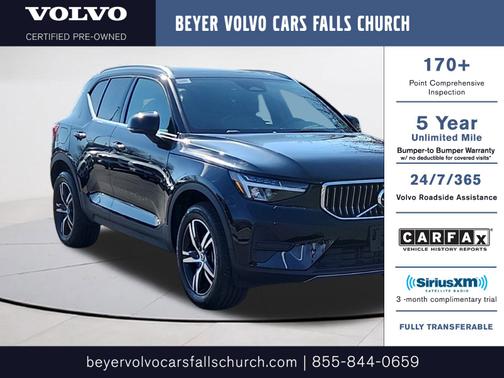 2025 Volvo XC40 B5 Core Bright Theme