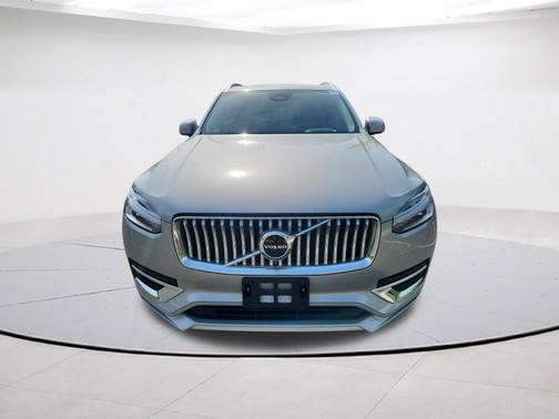 2023 Volvo XC90 Recharge Plug-In Hybrid Plus Bright 7-Seater