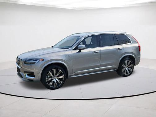 2023 Volvo XC90 Recharge Plug-In Hybrid Plus Bright 7-Seater