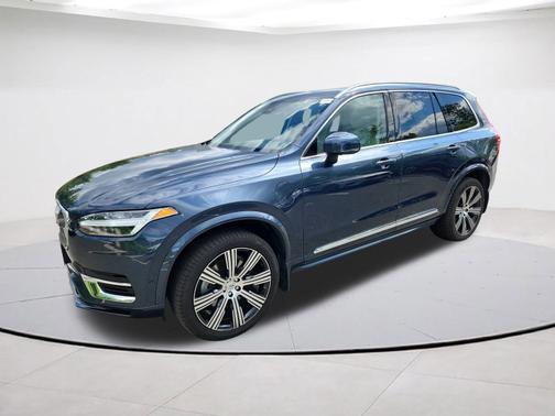 2023 Volvo XC90 Recharge Plug-In Hybrid Plus Bright 7-Seater