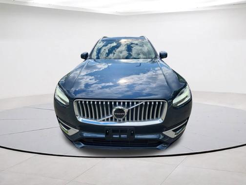 2023 Volvo XC90 Recharge Plug-In Hybrid Plus Bright 7-Seater