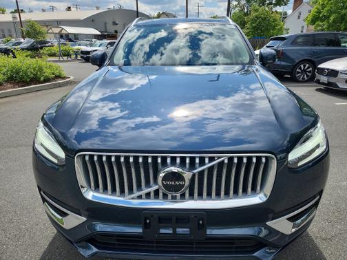 2023 Volvo XC90 Recharge Plug-In Hybrid Plus Bright 7-Seater