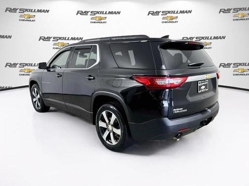 Black Metallic 2020 Chevrolet Traverse LT Leather