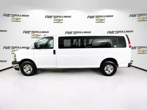 2020 Chevrolet Express 3500 LT