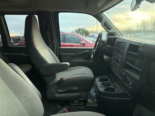 2020 Chevrolet Express 3500 LT