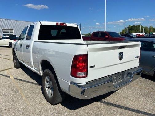 2024 RAM 1500 Classic SLT