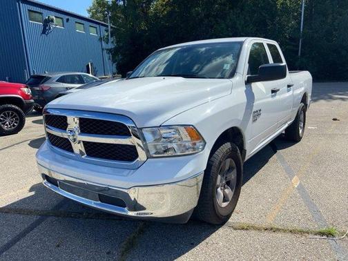 2024 RAM 1500 Classic SLT
