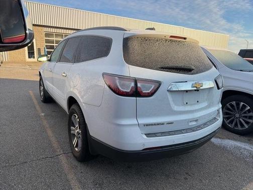 2017 Chevrolet Traverse 2LT