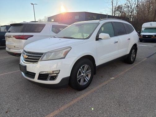 2017 Chevrolet Traverse 2LT
