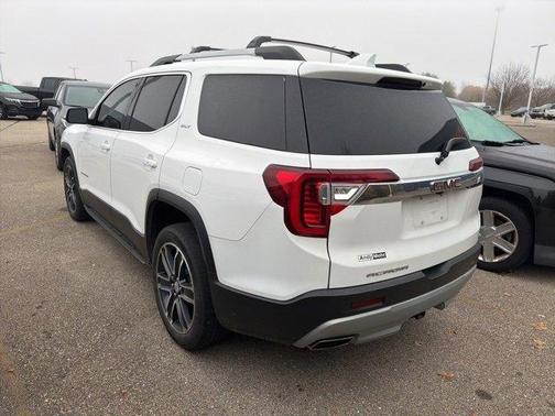 2021 GMC Acadia SLT