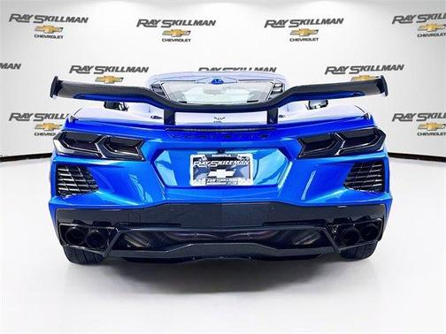 2024 Chevrolet Corvette Stingray w/2LT