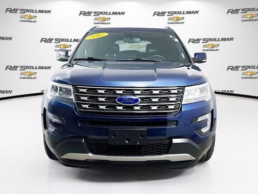 Blue 2017 Ford Explorer XLT