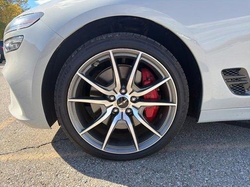 2025 Genesis G70 2.5T