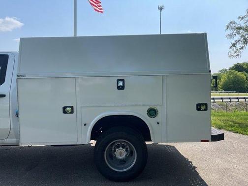 2025 Chevrolet Silverado 3500 WT