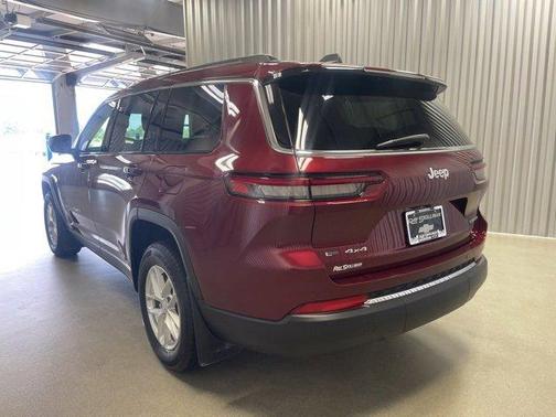 2022 Jeep Grand Cherokee L Laredo