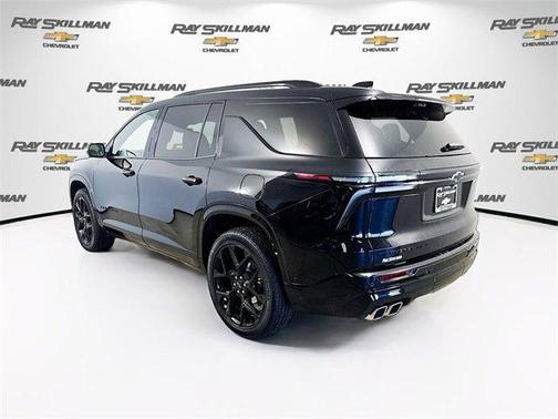 2025 Chevrolet Traverse RS