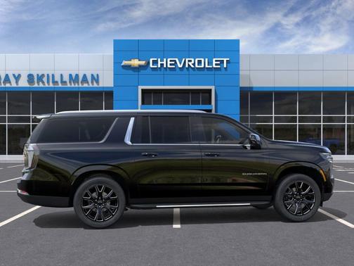 2025 Chevrolet Suburban LT
