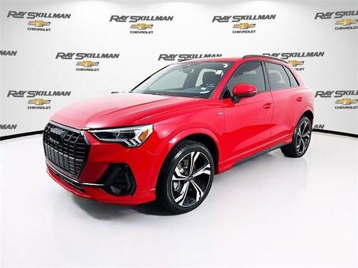 2023 Audi Q3 45 S line Premium