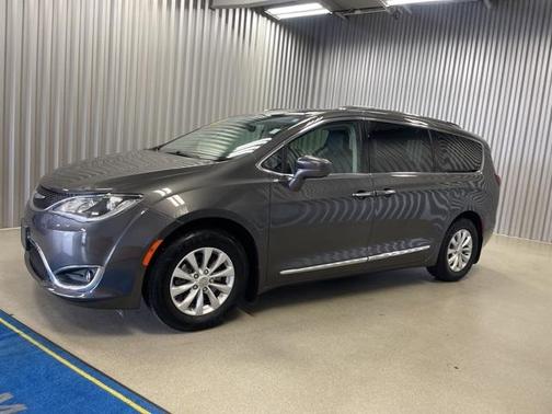 2019 Chrysler Pacifica Touring-L