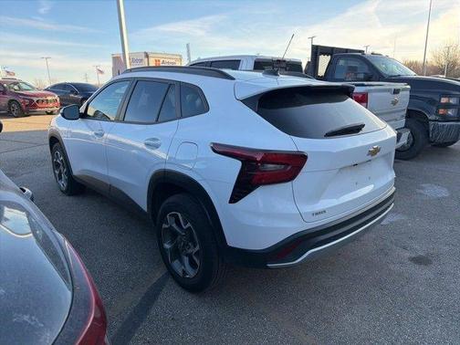 2025 Chevrolet Trax LT