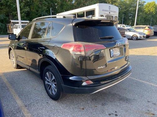 2018 Toyota RAV4 Hybrid XLE