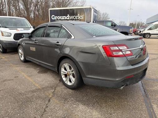2015 Ford Taurus SEL