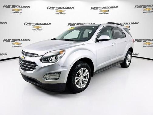 Silver Ice Metallic 2017 Chevrolet Equinox LT