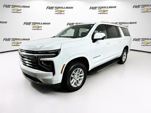 Summit White 2025 Chevrolet Suburban LT