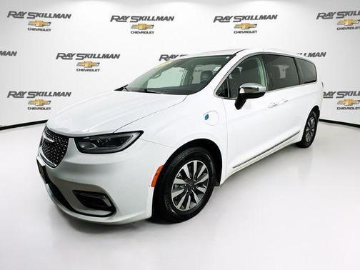 2023 Chrysler Pacifica Hybrid Limited