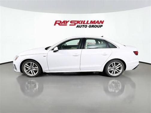 2022 Audi A4 45 S line Premium Plus